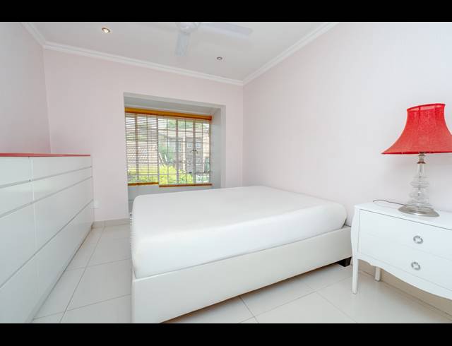 1 BEDROOM RETIREMENT UNIT FOR SALE IN BRYANSTON